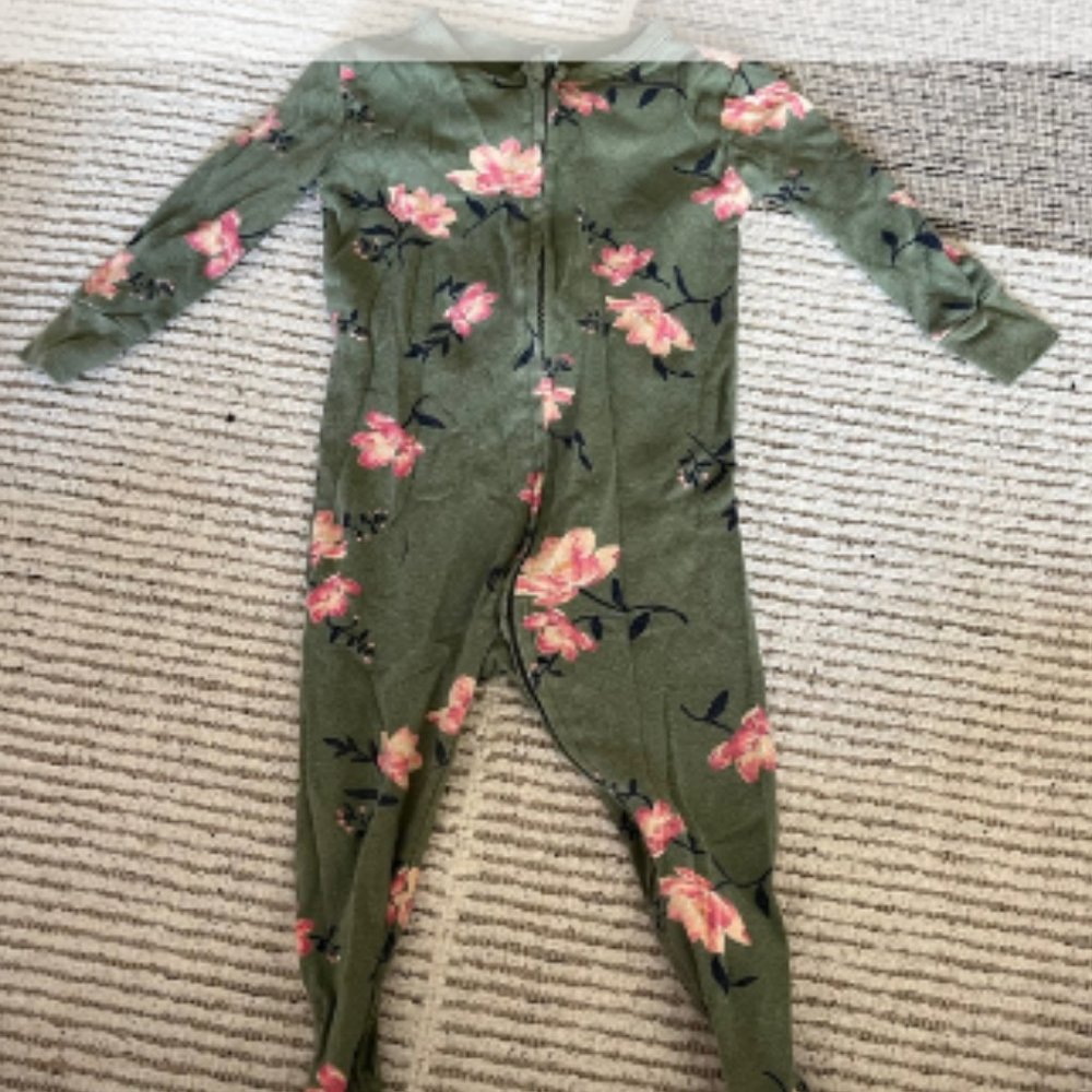 🤍4/$25 Old navy baby floral pj
